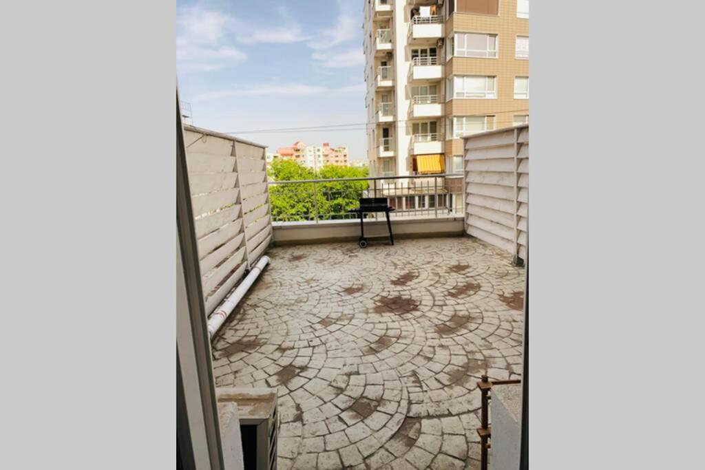 Large Studio In Studentski Grad With Huge Terrace Lägenhet Sofia Exteriör bild